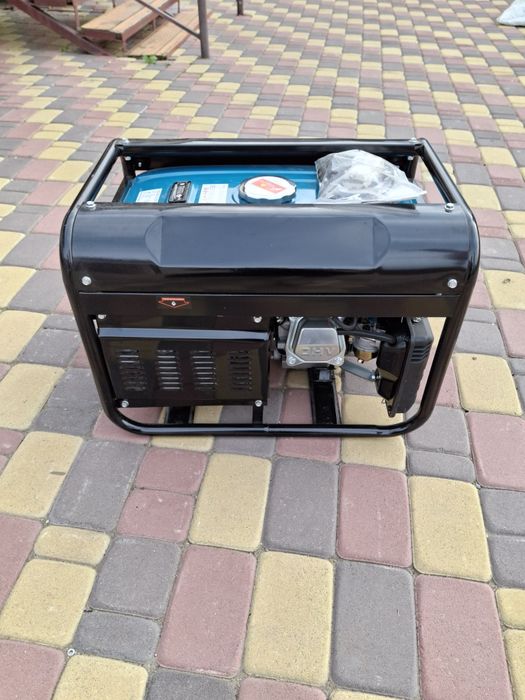 Бензиновый генератор SPG 2700