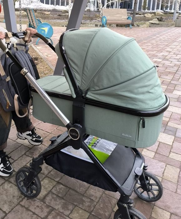 Коляска детская  трансформер.