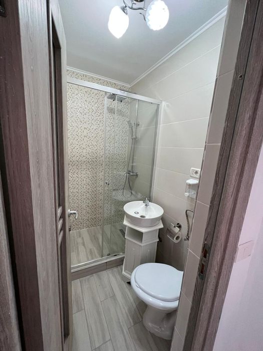 Apartament 2 camere de închiriat zona Cina