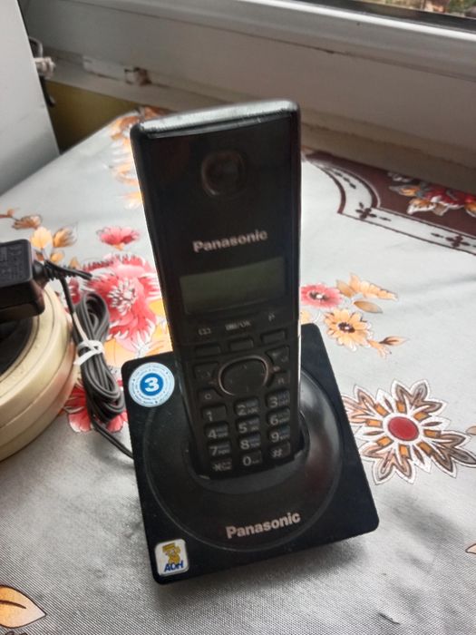 продам радиотелефон на запчасти