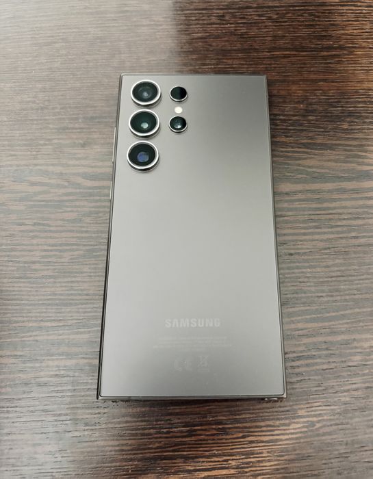 Продам Samsung S24 Ultra 256 gb