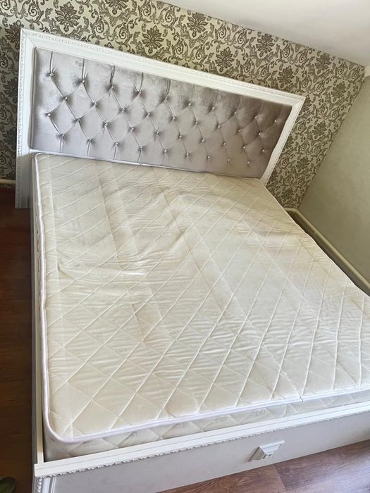 Кровать в отличном состоянии