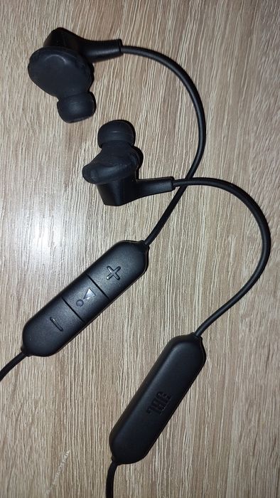 Vand Casti sport in-ear JBL Endurance Run 2, Bluetooth