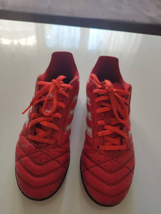 Футболни стоножки Adidas  38 номер