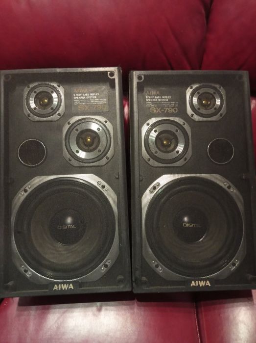 Vând bicicleta cu trei roți