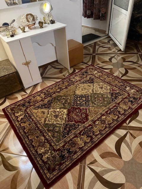 Персийски килим червен