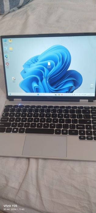 Ноутбук новый 12