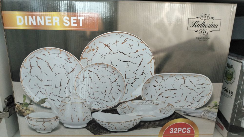 Посуда новый много предметов