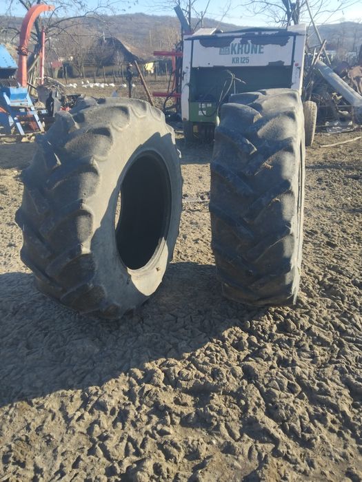 De vânzare 2 cauciucuri