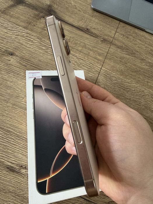 Продаю Iphone 16 pro max 256GB