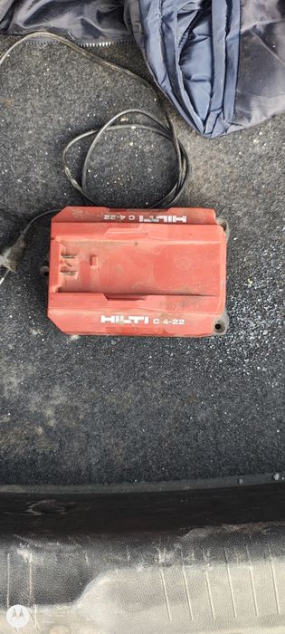 Зарядное устройство Hilti