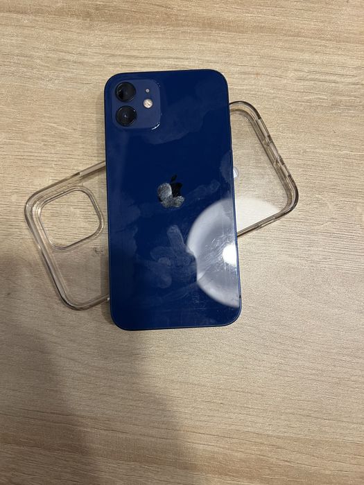 Продам Iphone 12
