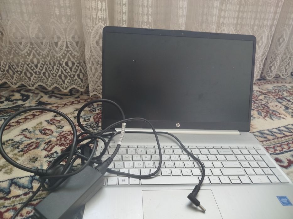 Kompyuter sotiladi 270$