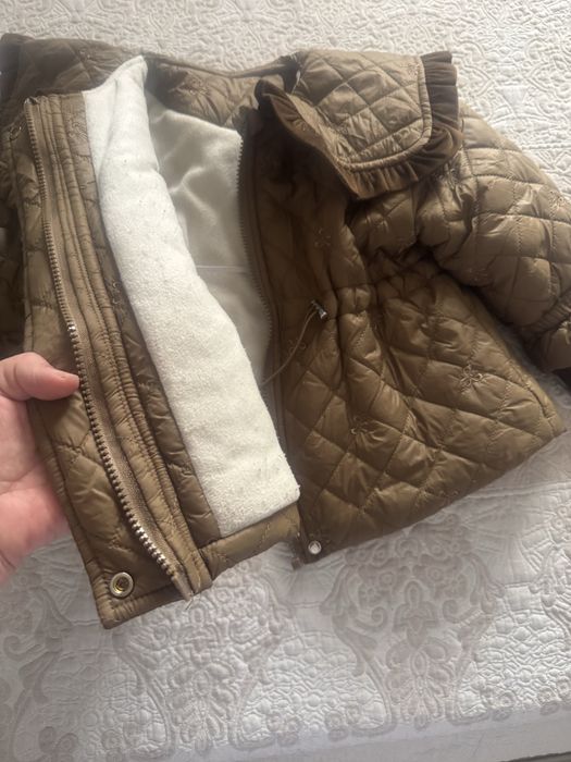 Куртки на девочку