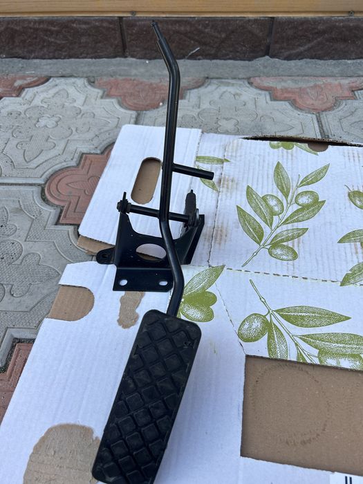 Ауди-С-4 запчасти новые