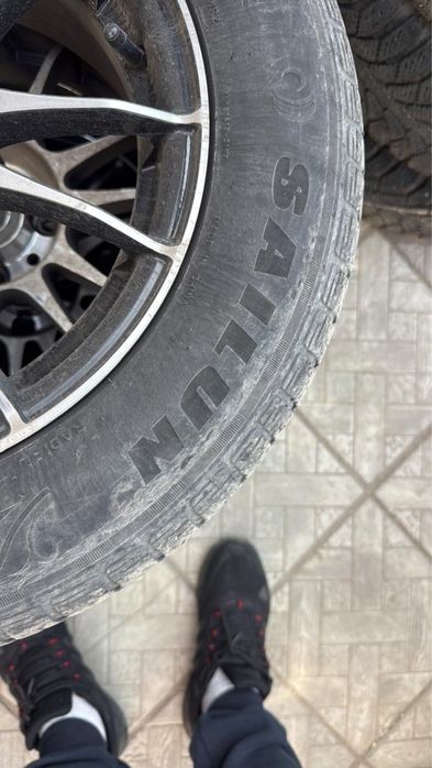 Продам автошины с диском.