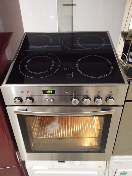 Фурна с плот NEFF