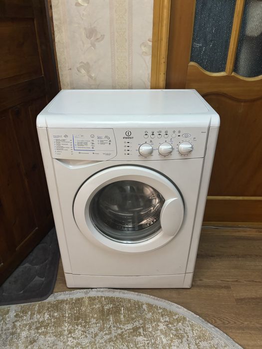 Стиральная машина Indesit