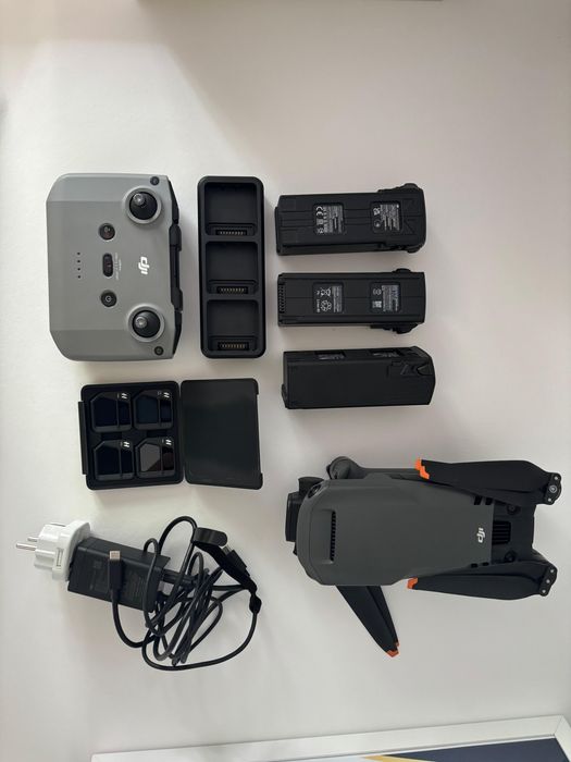 квадрокоптер Dji Mavic 3 classic Fly more combo