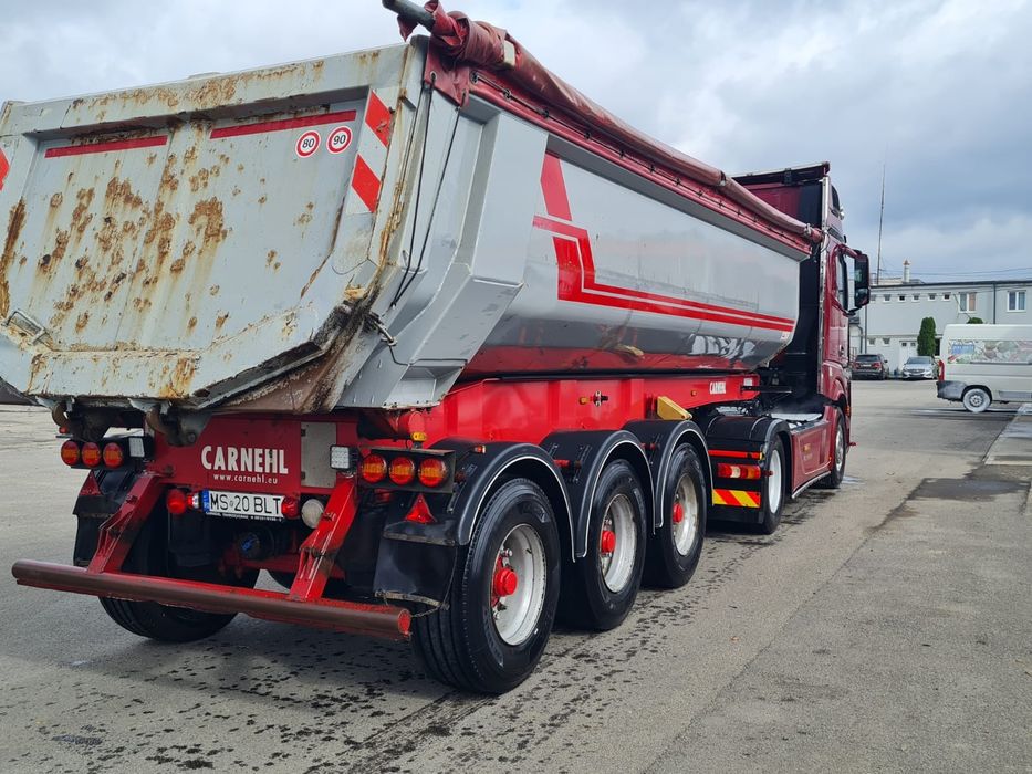 Vand Actros si semiremorca