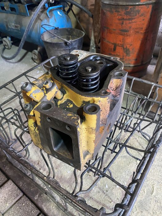 Liebherr d904 двигатель насос