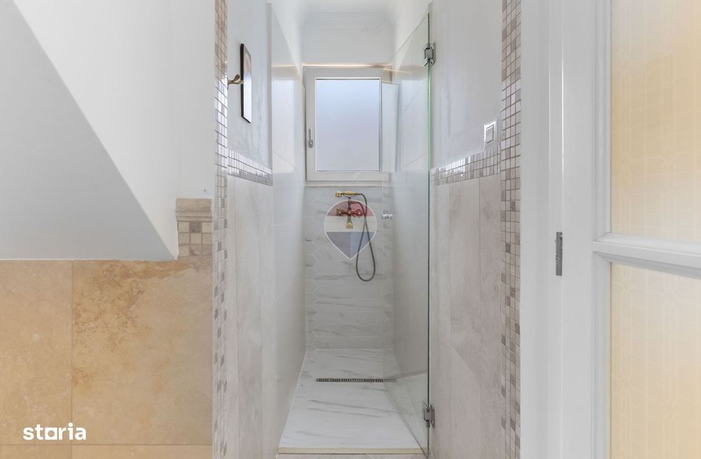 Apartament luxos cu 3 camere de închiriat - Piața Avram Iancu