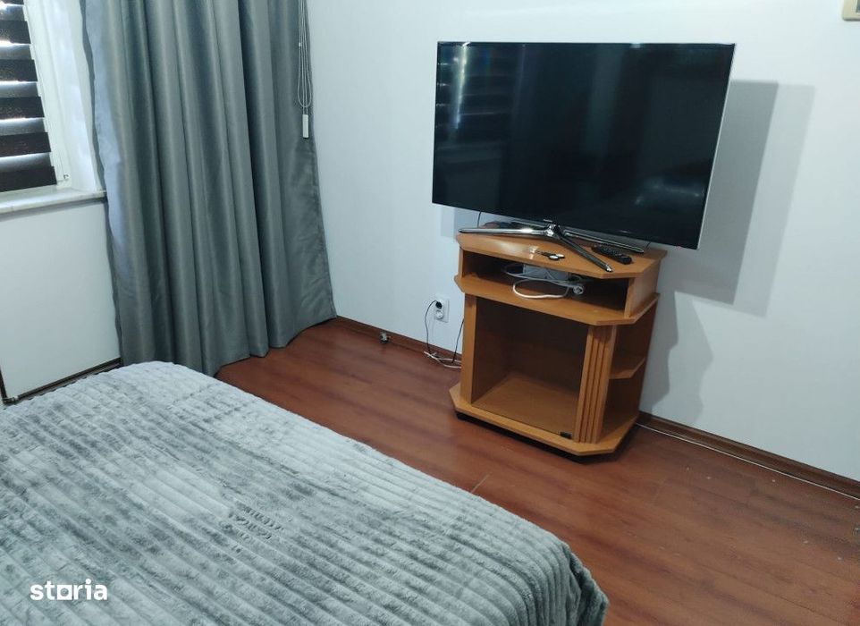 Apartament 2 camere decomandate Independentei UMF , etaj 3 Cod:163132