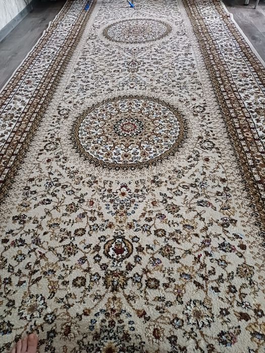 Продам ковёр 2.5 на 5