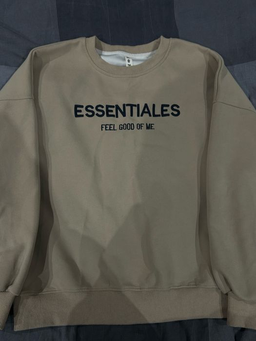 Essentiales кофта