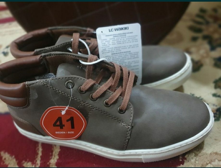 Продам обувь  waikiki