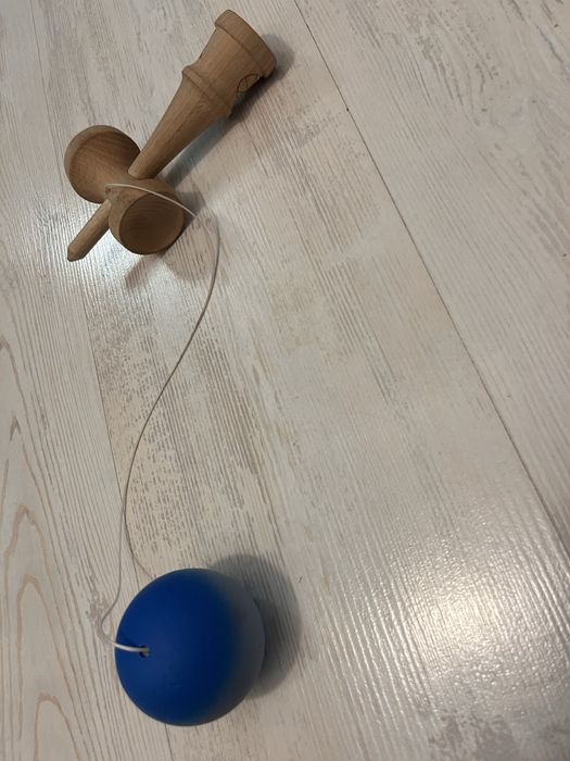 Kendama X albastra