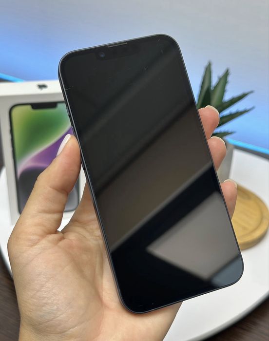 Продам Айфон 14 256gb 100%