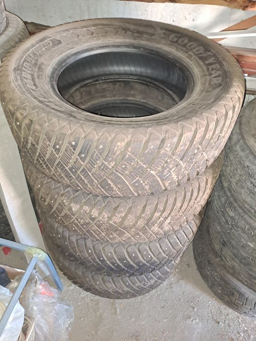 Резина на Прадо.