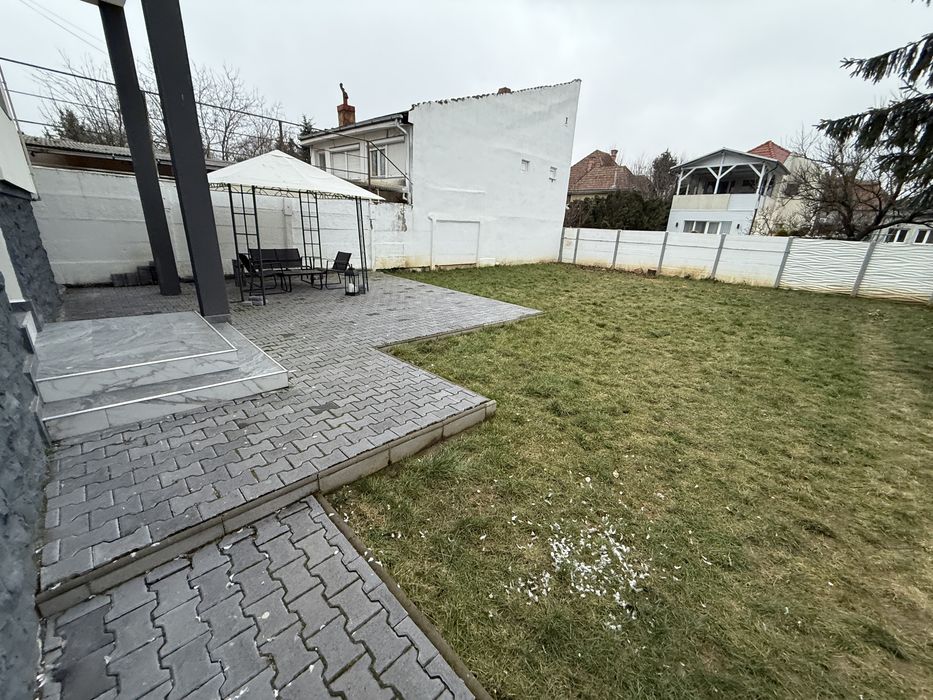 Ofer spre vanzare Apartament / Studio zona Semicentrala