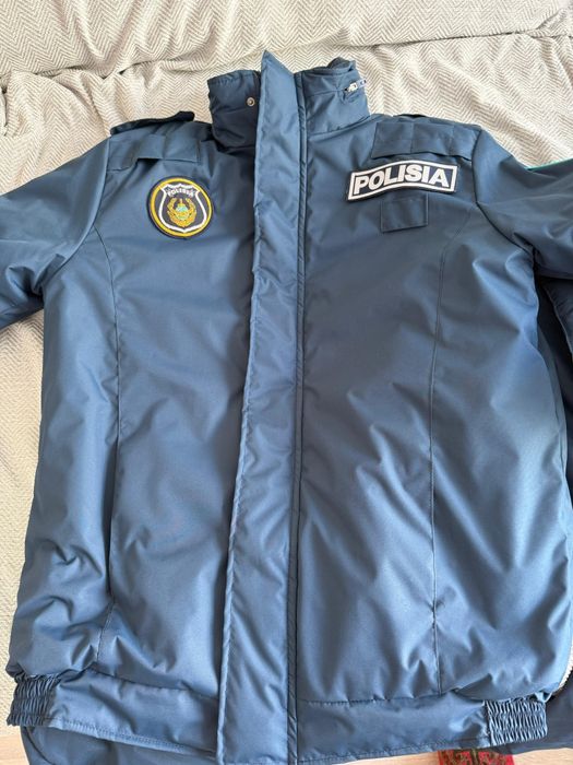 Продается куртка и брюки на весну, осень