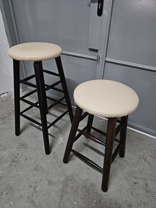 Чисто Нови Бар табуретки от Бук налични 200 бр.
Чисто Нови Бар табурет