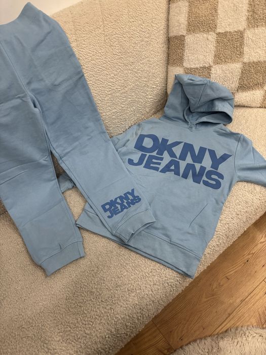 Комлект на DKNY JEANS