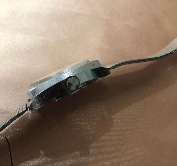 Ceas mecanic SAIZEX cu dată, functional