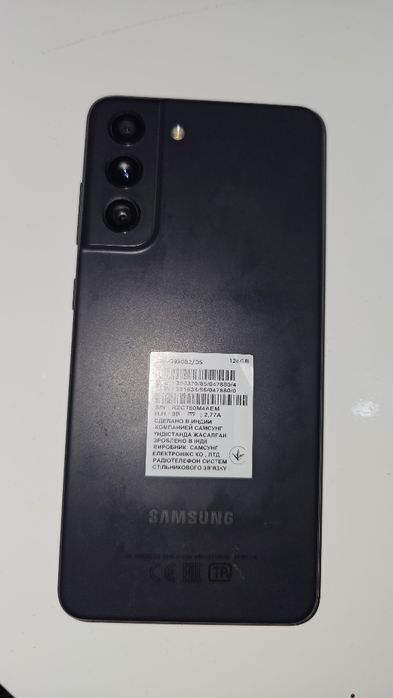 Телефон Samsung s21 fe