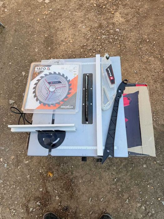 Fierastrau circular cu masa Einhell TC-TS 210, 900 W, lama Ø210 x 30 mm