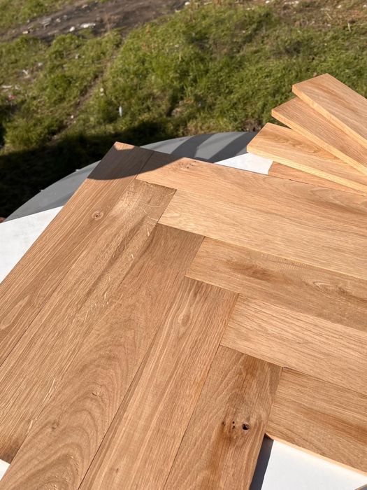 Vand Parchet stejar masiv ,natur 100%