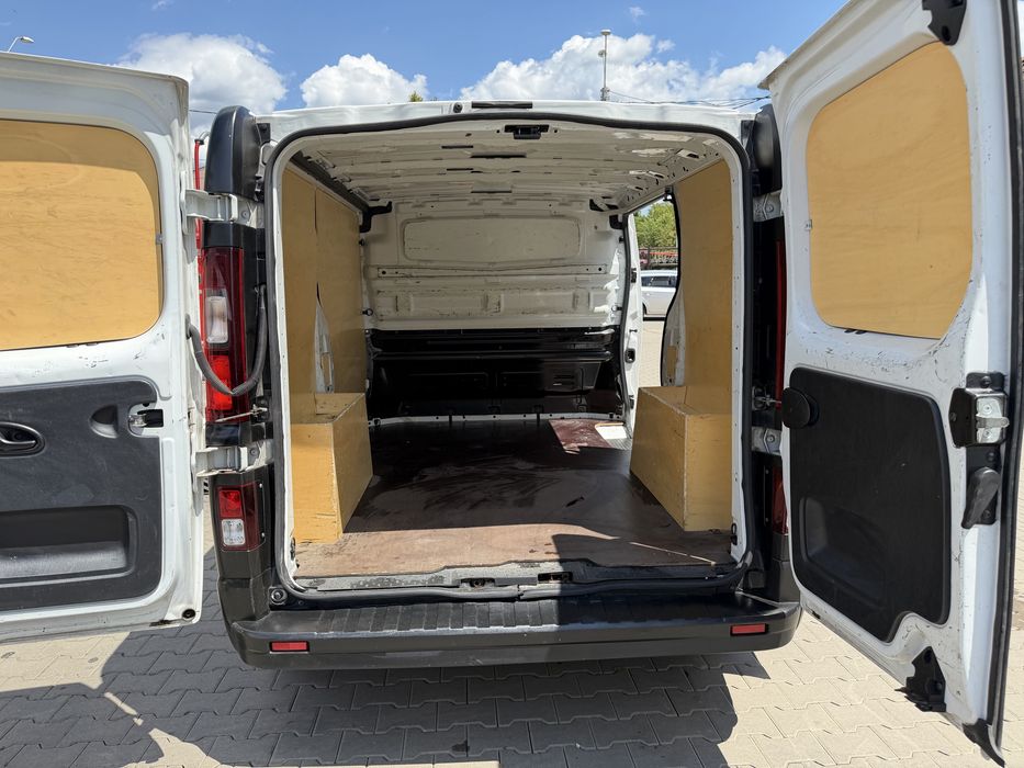 RENAULT Trafic 2018 — imagine 4