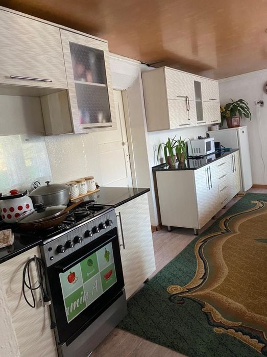 Частный дом с участком