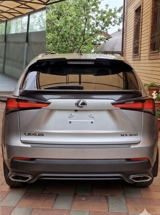 Продам Lexus NX300