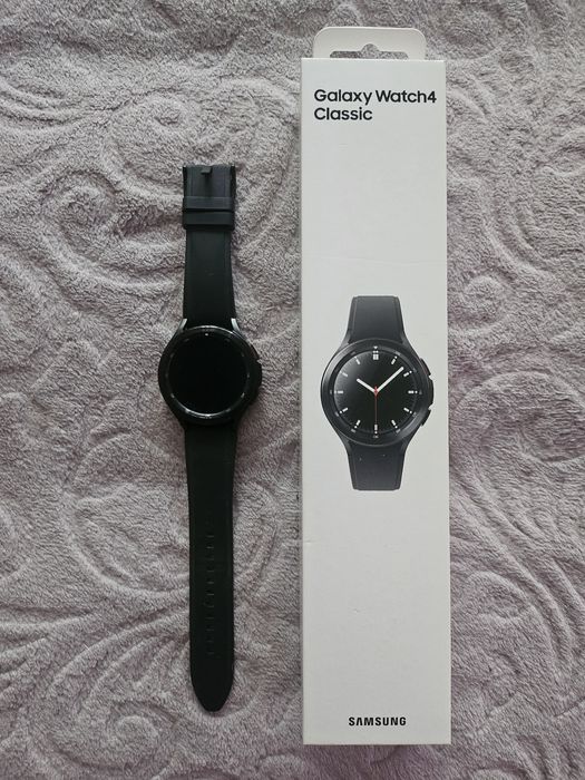 Смартфон и смарт часы от самсунг галакси