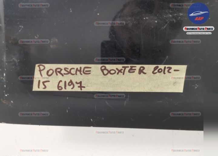 Порше Боксте​р / Porsche Boxster Оригинален десен праг в добро състоян