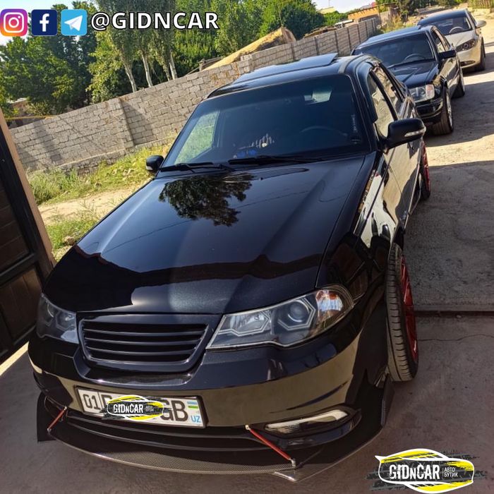 Сплиттер (обвес) универсальный на передний бампер Карбон