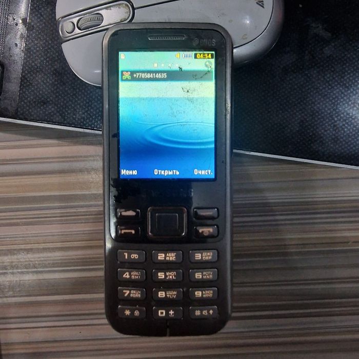 Продам телефоны для связи.