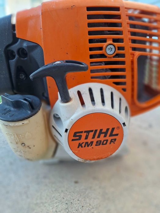 Stihl Бензинова храсторез  KM- 90