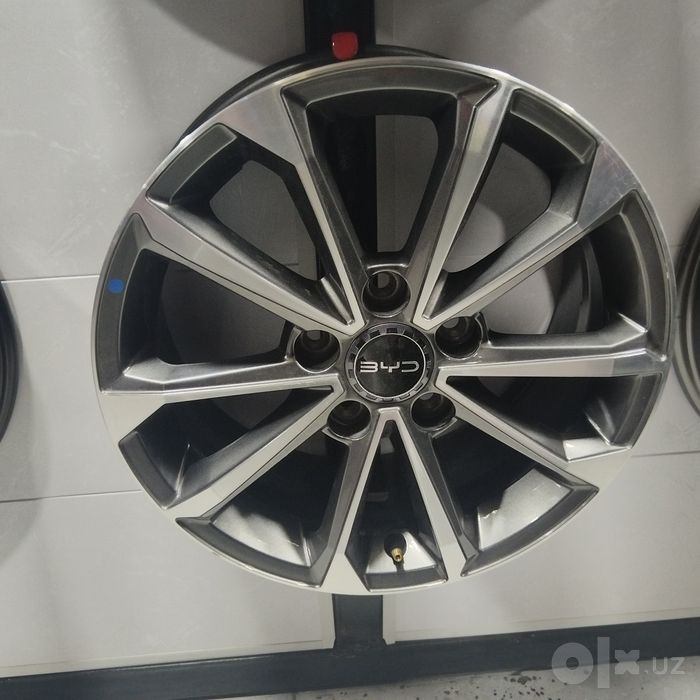 Peregon BYD CHAZOR R16 diska sotuvda